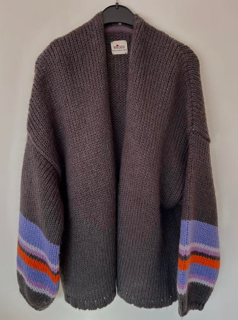 Me369 Cardigan Vest mohair wol z.g.a.n., Kleding | Dames, Truien en Vesten, Ophalen of Verzenden, Zo goed als nieuw, Grijs
