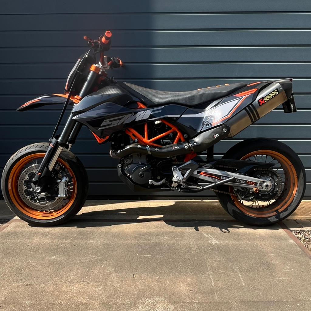 Ktm smc 690 Akrapovic, Motoren, Occasion, Motorrijbewijs A, Particulier, Sportuitlaat