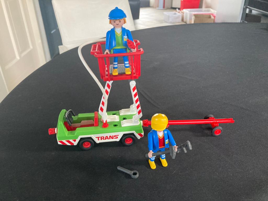 Playmobil vliegtuig schoonmaak wagen., Ophalen of Verzenden, Zo goed als nieuw