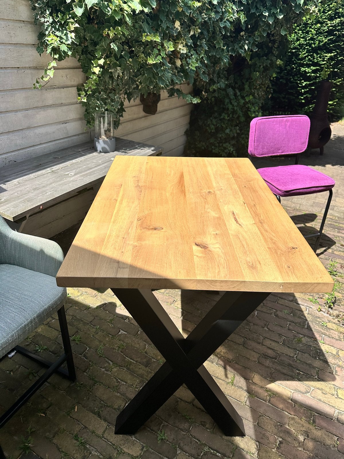 Eikenhouten bartafel met zwart metalen onderstel, Ophalen, 100 tot 150 cm, Eikenhout, 50 tot 100 cm