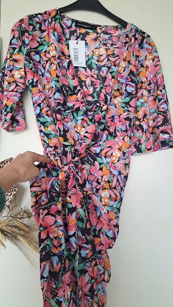 Jurk met prijskaart Guts & Gusto maat S, Kleding | Dames, Jurken, Overige kleuren, Guts & Gusto, Nieuw, Ophalen of Verzenden