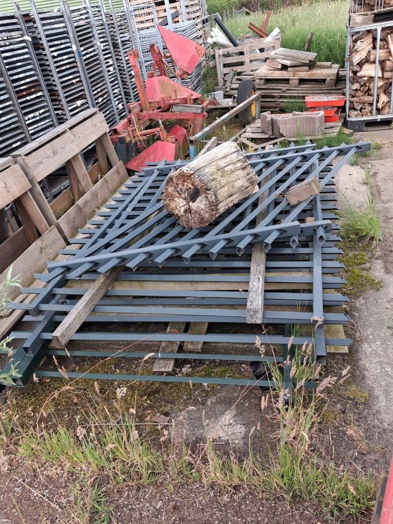 HEKKEN TE KOOP, Ophalen, Zo goed als nieuw, IJzer, Spijlenhekwerk