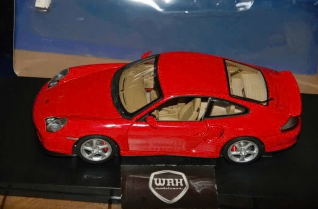 1:18 Porsche 911 996 Turbo red Autoart 77831 in box WRH, Verzenden, Zo goed als nieuw, Auto, Autoart