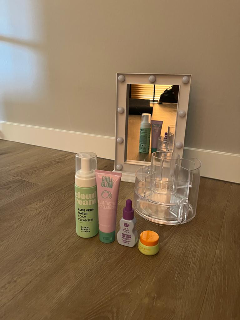 Action spiegel,4 skincare producten en een organizer., Sieraden, Tassen en Uiterlijk, Uiterlijk | Lichaamsverzorging, Gebruikt