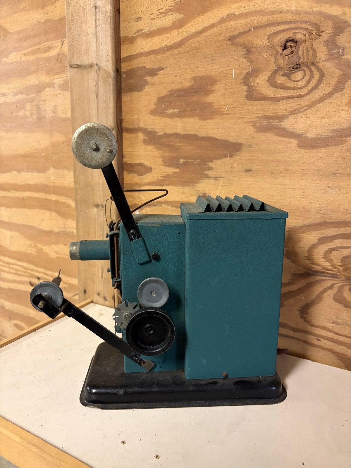 Vintage Agfa Movector 8mm filmprojector, Audio, Tv en Foto, Ophalen, Gebruikt, Met scherm