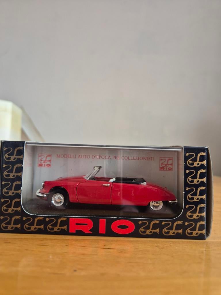 Citroën DS 19 Cabriolet 1961 - Schaal 1:43 - Rio, Hobby en Vrije tijd, Modelauto's | 1:43, Ophalen of Verzenden, Zo goed als nieuw