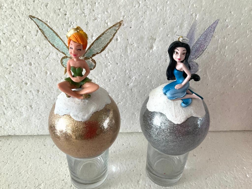 Disney Peter Pan kerstballen - ornament op bal tinkerbell, Ophalen of Verzenden, Peter Pan of Pinokkio, Zo goed als nieuw, Beeldje of Figuurtje