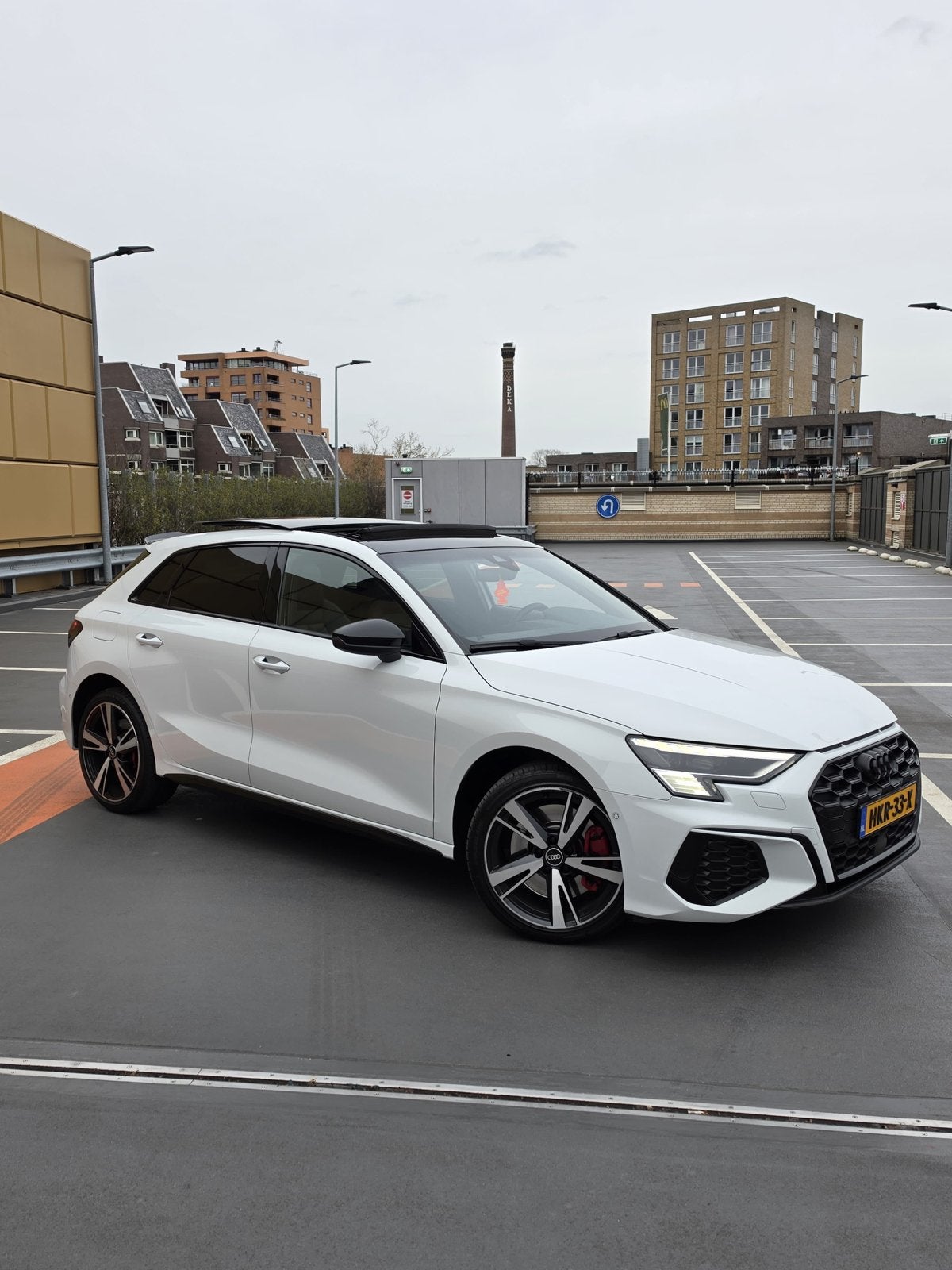 Audi A3 45 Tfsi e 245pk Phev S-tronic 2021 Wit, Auto's, Audi, 4 cilinders, Wit, Plug-in hybride, 149 pk