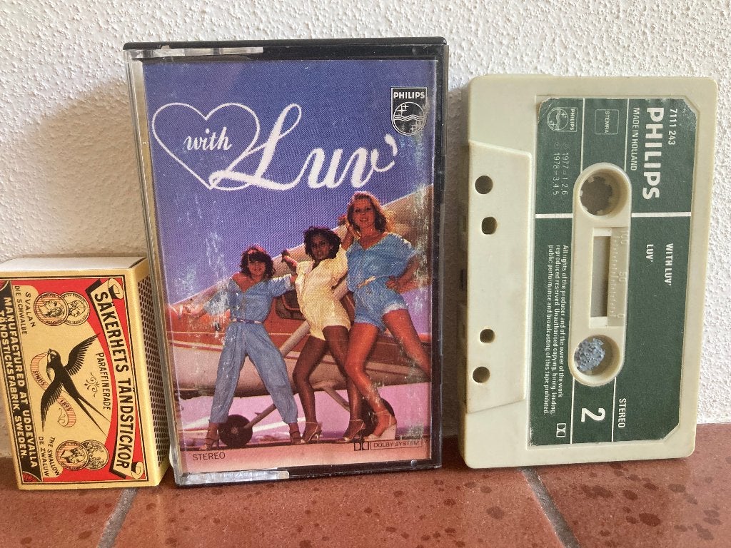 With Luv' cassettebandje vintage all girlband seventies, Gebruikt, 1 bandje, Ophalen of Verzenden, Origineel