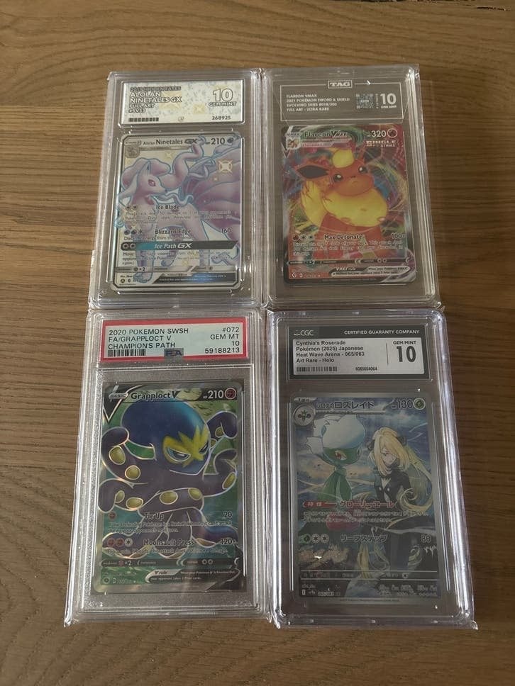 Diverse Graded Pokémon Slabs - PSA, CGC, TAG, Ophalen of Verzenden, Zo goed als nieuw, Meerdere kaarten, Foil
