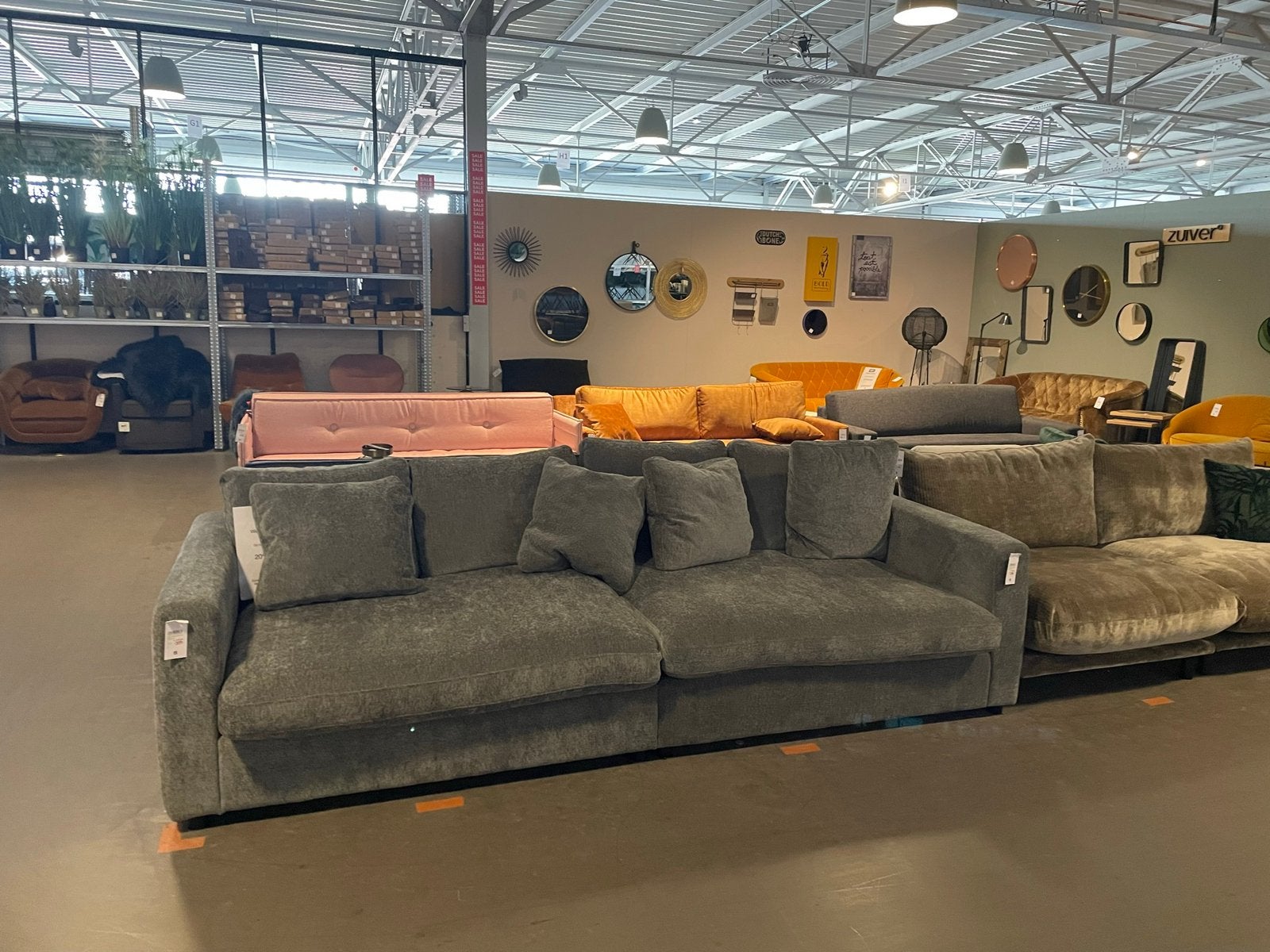 Large Grey Sofa – Excellent Condition – €1,500 New, Ophalen, Zo goed als nieuw