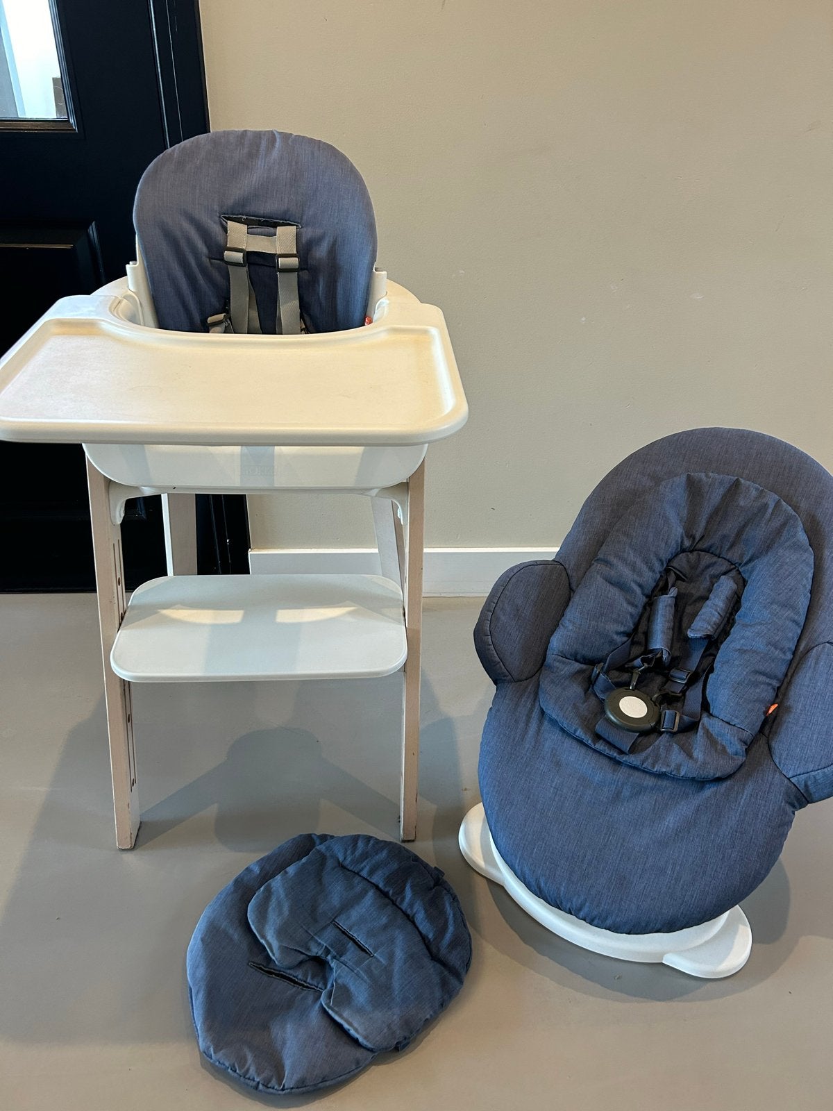 Stokke Steps kinderstoel met peuter inzet en baby set, Kinderen en Baby's, Ophalen, Gebruikt, Meegroeistoel, Afneembaar eetblad