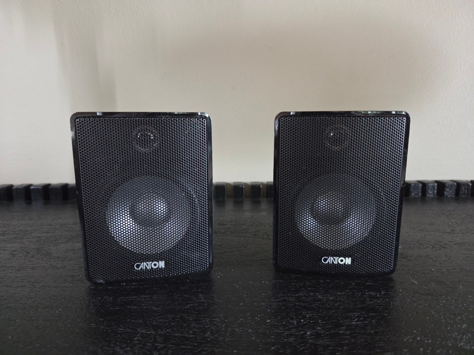 Canton Plus MX.3 Satelliet Luidsprekers hoogglans zwart, Gebruikt, Geschikt voor surround/home cinema, Minder dan 60 watt, Boekenplank luidspreker