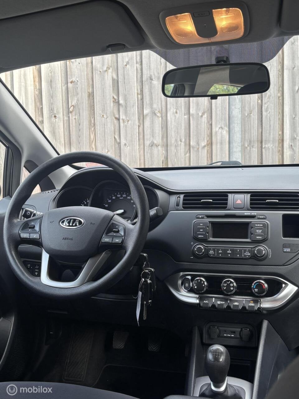 Kia Rio 1.4 CVVT Plus Pack/AIRCO/LM VELGEN/RADIO/, Auto's, Voorwielaandrijving, Euro 5, Zwart, Bedrijf