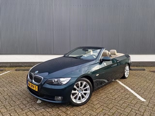 BMW 3-Serie 2.0 I 320 Cabrio AUT 2009 Groen, Auto's, BMW, Automaat, Achterwielaandrijving, 1995 cc, Beige