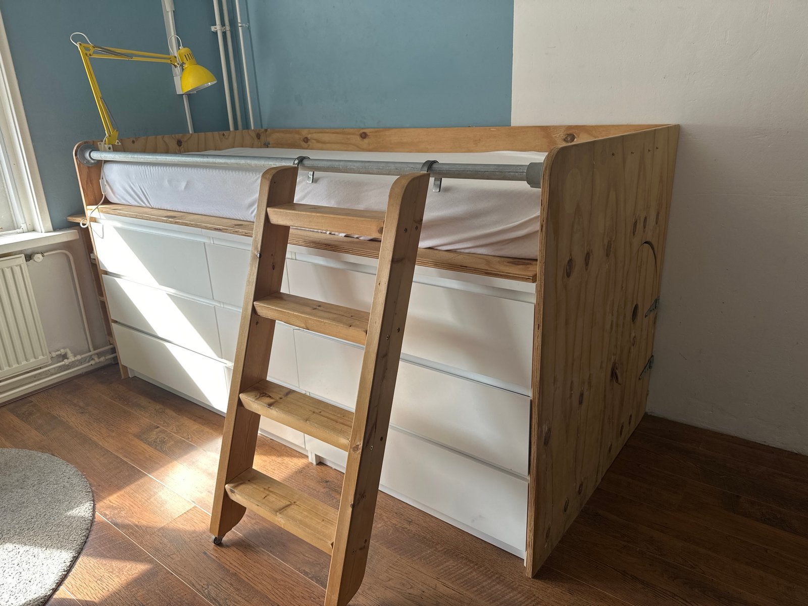 Bed met veel opbergruimte en speelruimte, Huis en Inrichting, Ophalen, Gebruikt, Eenpersoons, 160 tot 180 cm