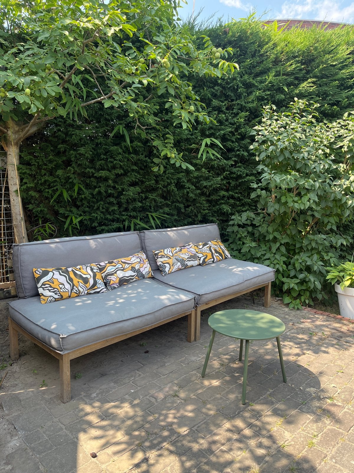 Comfortabele houten loungebank met kussens, Tuin en Terras, Ophalen, 4 zitplaatsen, Gebruikt, Loungeset