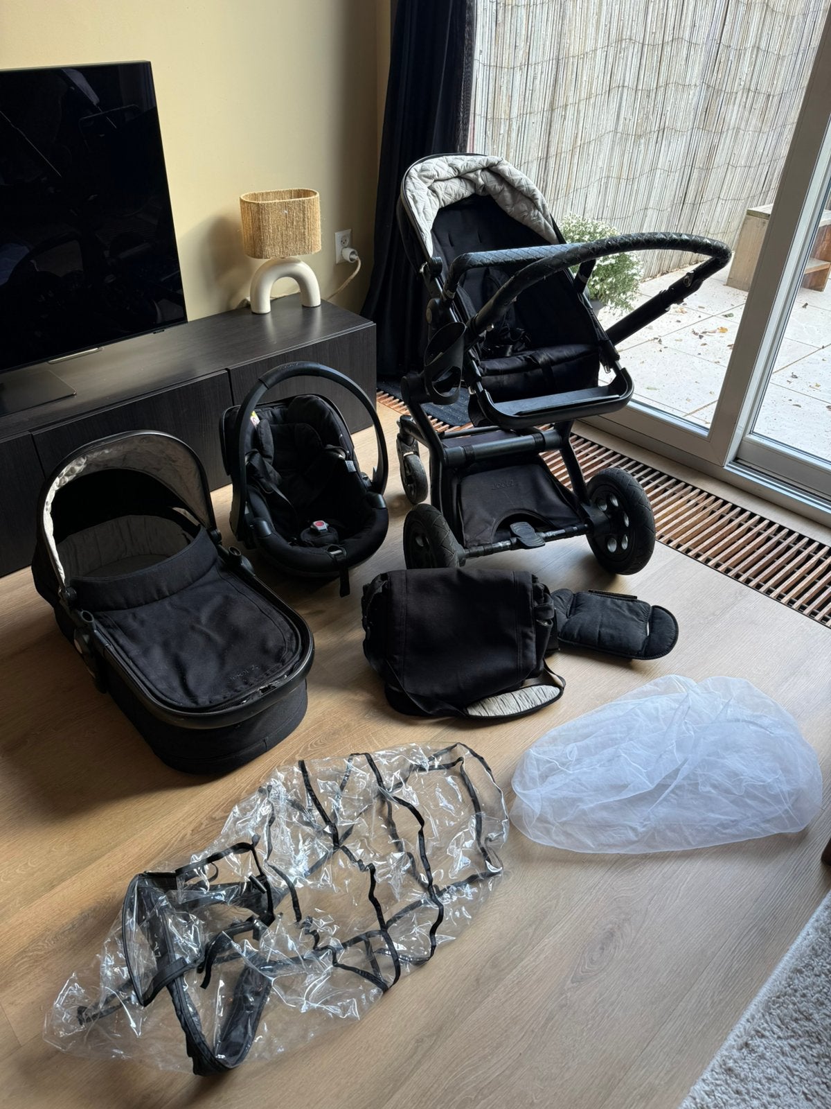 Joolz kinderwagen complete set – reiswieg, zitje, autostoel, Gebruikt, Combiwagen, Luchtbanden, Ophalen