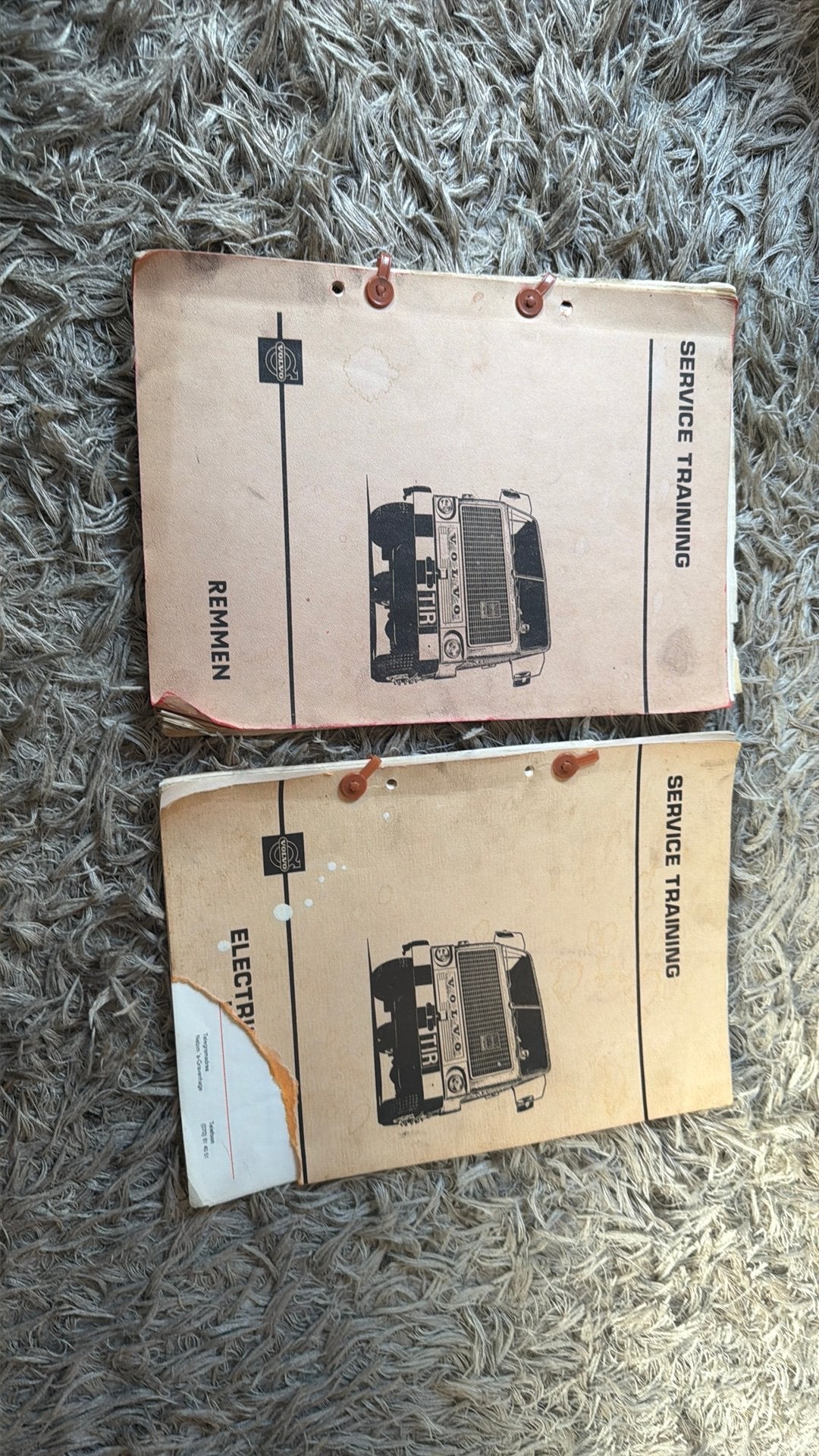 service trainingsboekjes 1972 en 1974, Ophalen of Verzenden, Gelezen, Elektrotechniek