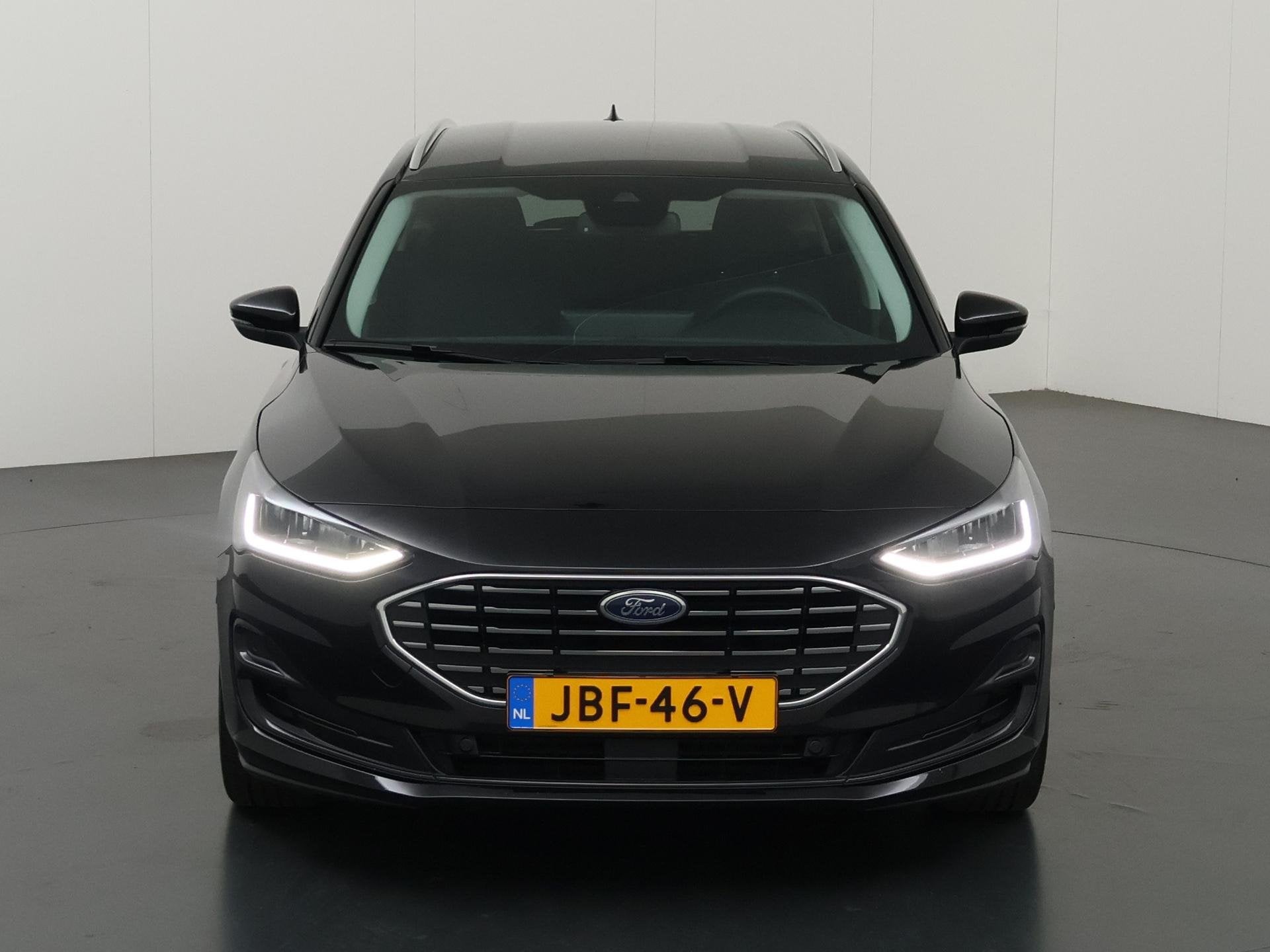 Ford Focus Wagon 1.0 EcoBoost Hybrid Titanium X | Winterpakk, Auto's, Gebruikt, Zwart, Origineel Nederlands, Handgeschakeld