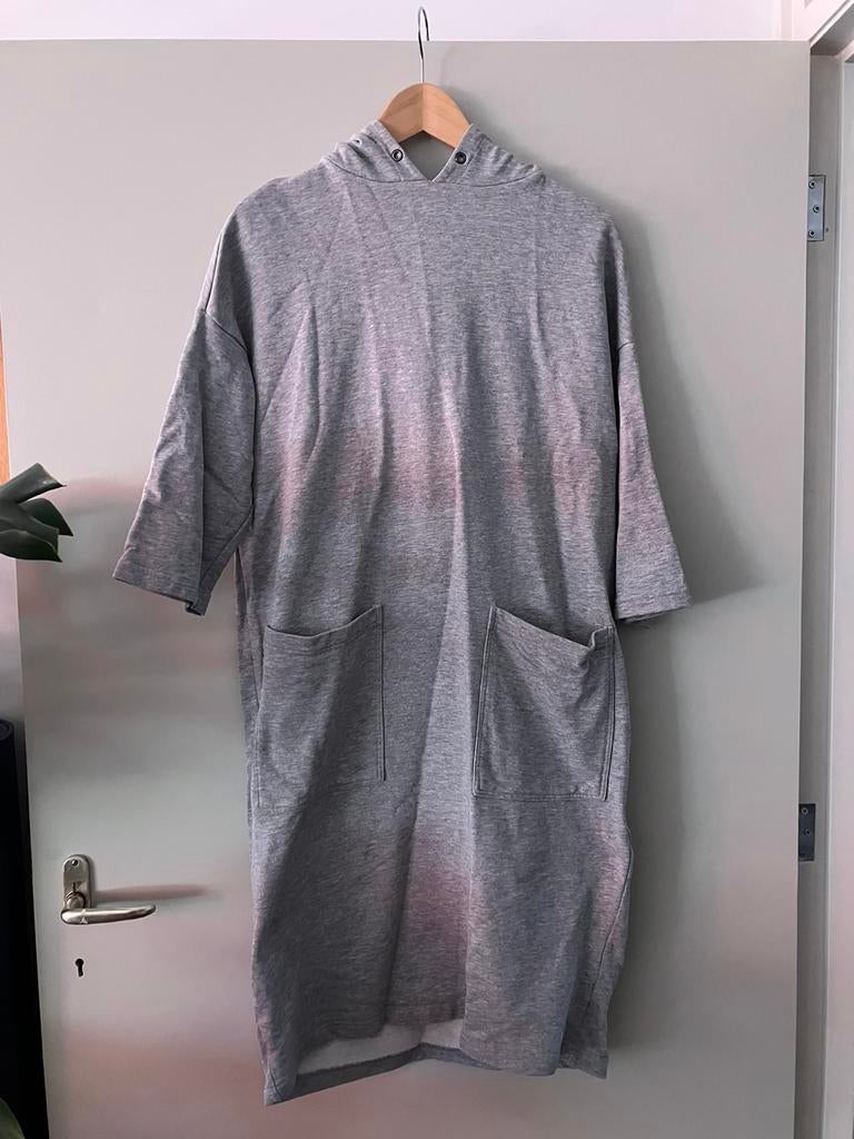 Jurk monki, Kleding | Dames, Jurken, Maat 38/40 (M), Ophalen of Verzenden, Knielengte, Grijs