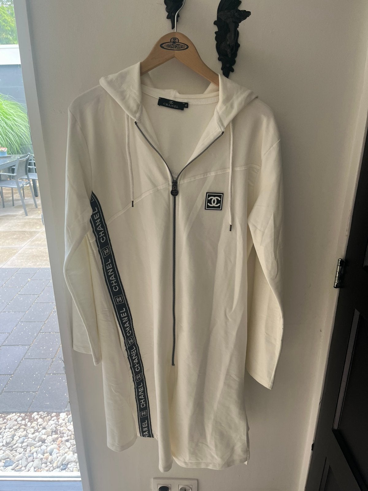 Chanell lang vest maat xl als nieuw off white, Ophalen of Verzenden, Zo goed als nieuw, Maat 56/58 (XL), Zwart