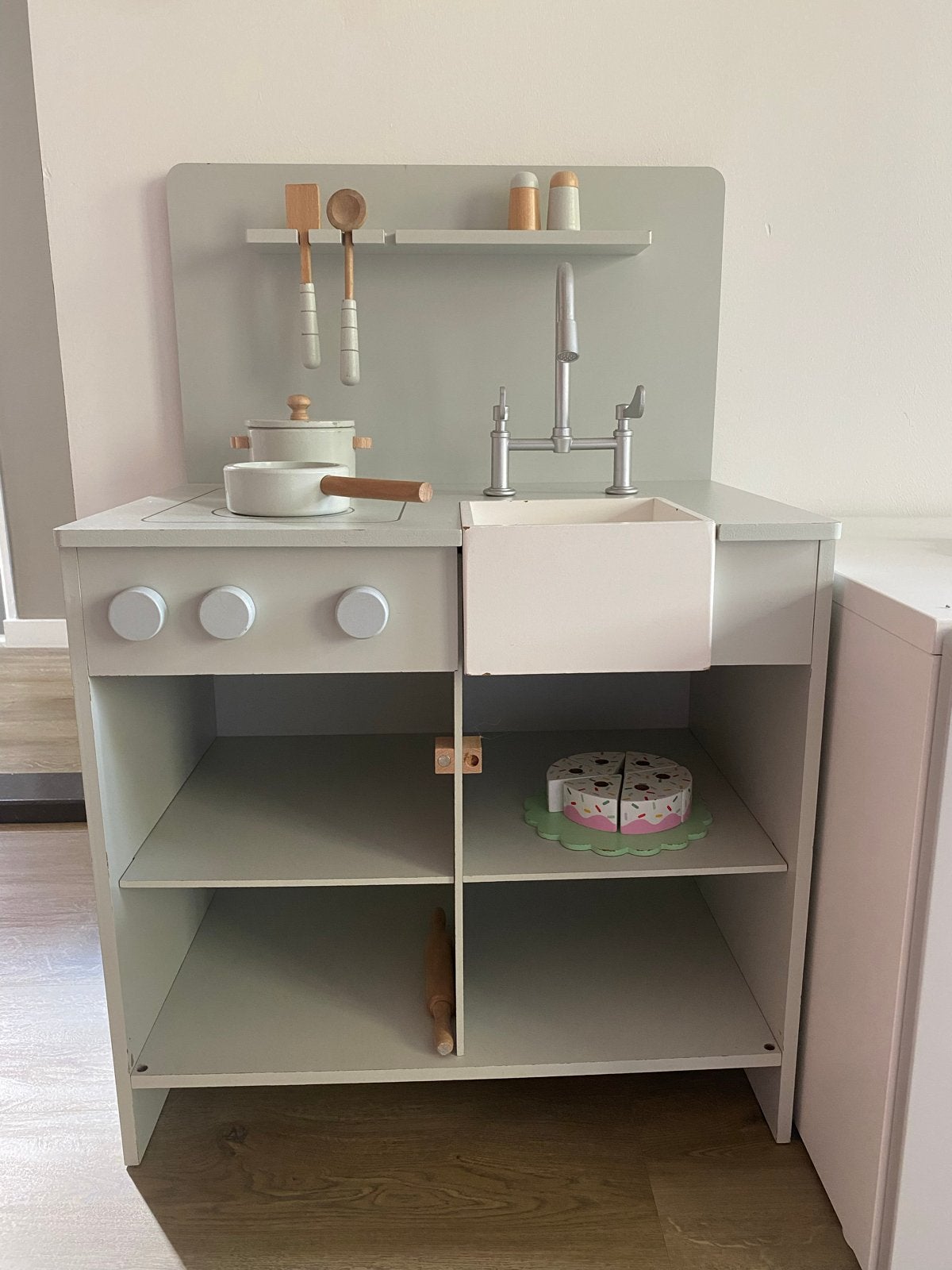 Petit amelie speelkeuken met accessoires, Kinderen en Baby's, Ophalen, Gebruikt, Knutselen