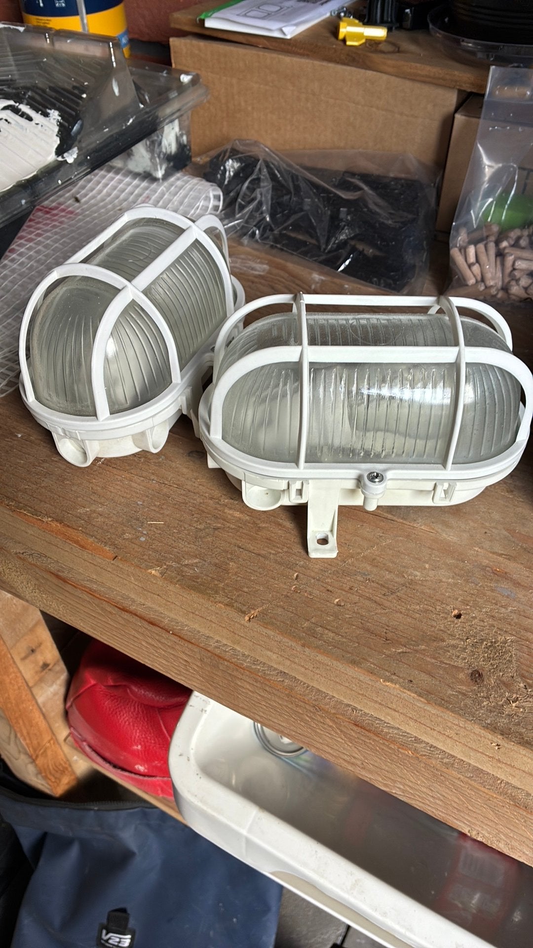 2x Gebruikte waterdichte buitenlampen - Wit, Tuin en Terras, Kunststof, Gebruikt, Wandlamp, Ophalen of Verzenden