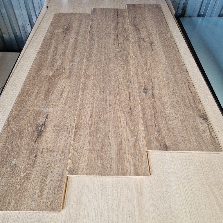 Restpartij 21 m2 laminaat Hoomline Royal XL V2 Karwendel, Ophalen, Nieuw, 10 tot 25 m², Laminaat
