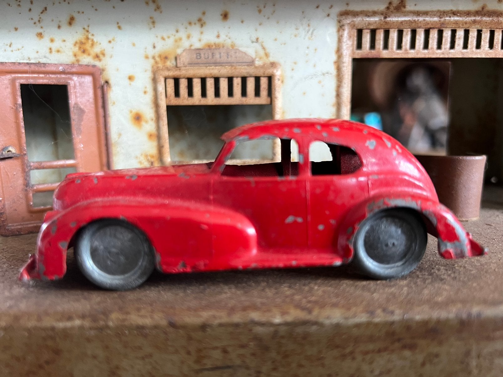 BETAL SALOON SESAN MODEL AUTO
