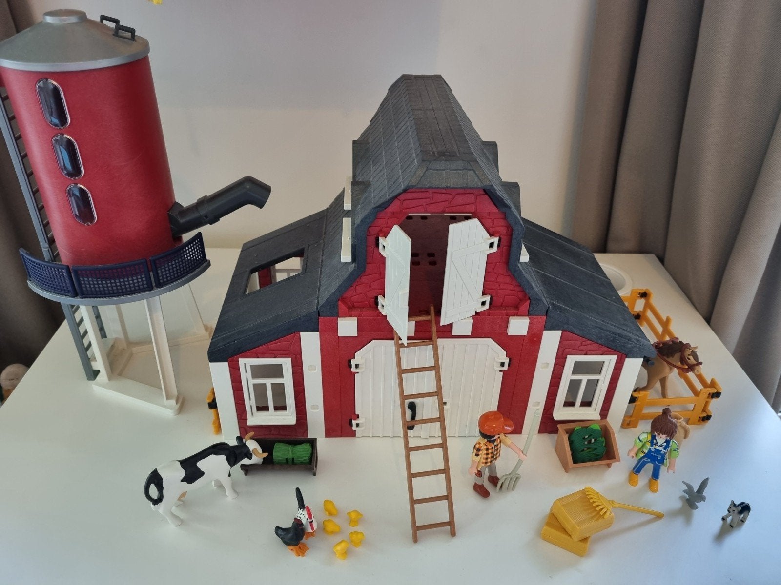 PLAYMOBIL Country Boerderij met Silo - 9315, Complete set, Overige typen, Ophalen of Verzenden, Zo goed als nieuw