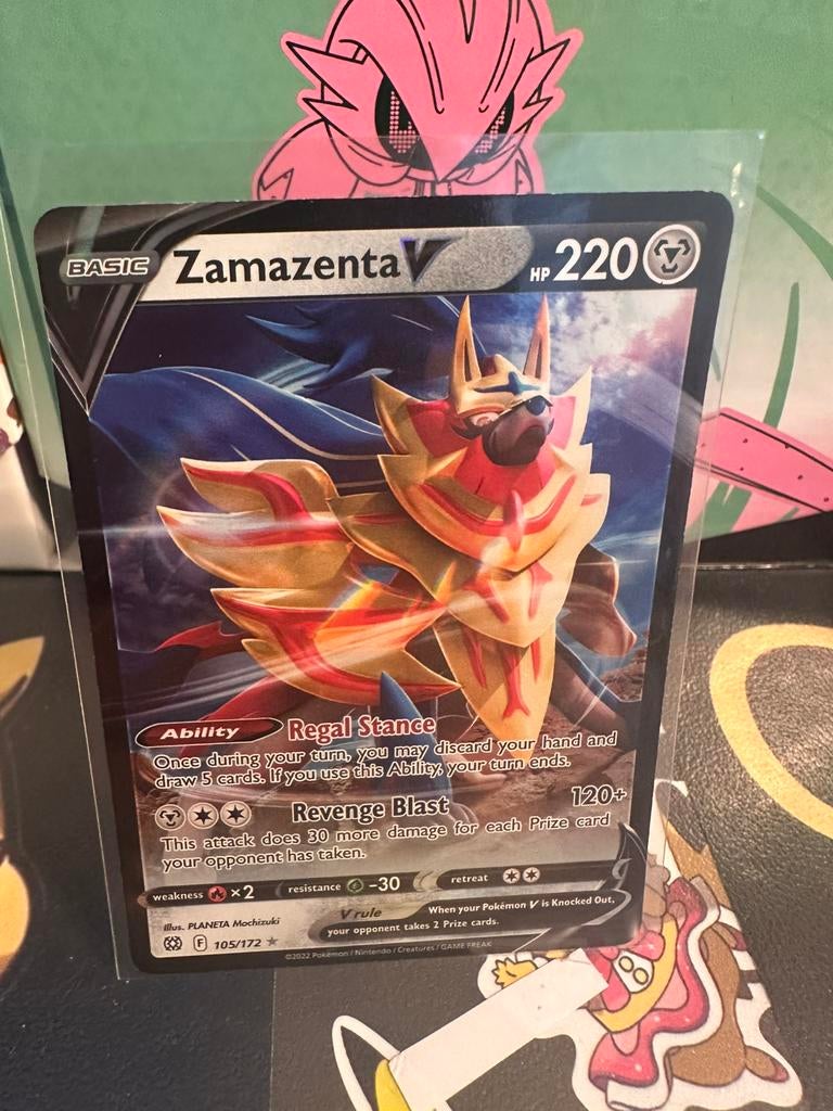 Zamazenta V (BRS 105), Hobby en Vrije tijd, Verzamelkaartspellen | Pokémon, Ophalen of Verzenden, Nieuw, Losse kaart, Foil
