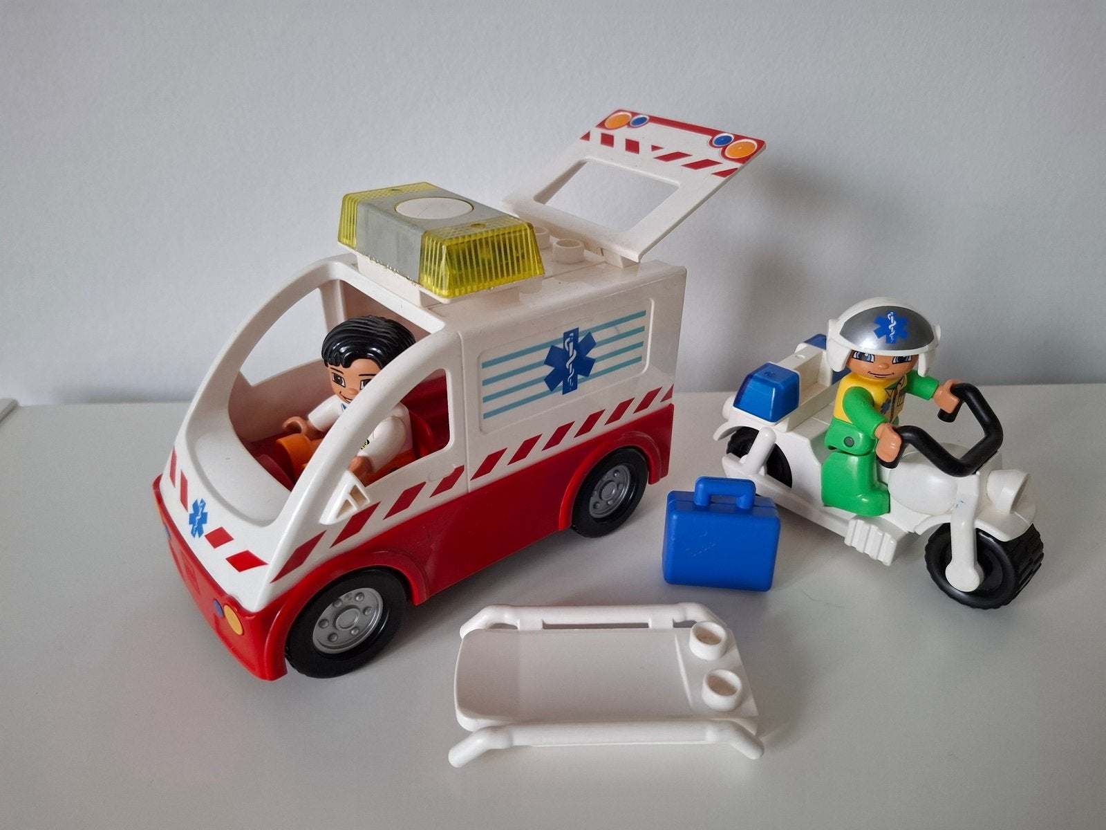 Duplo ambulance en motor, Ophalen of Verzenden, Gebruikt