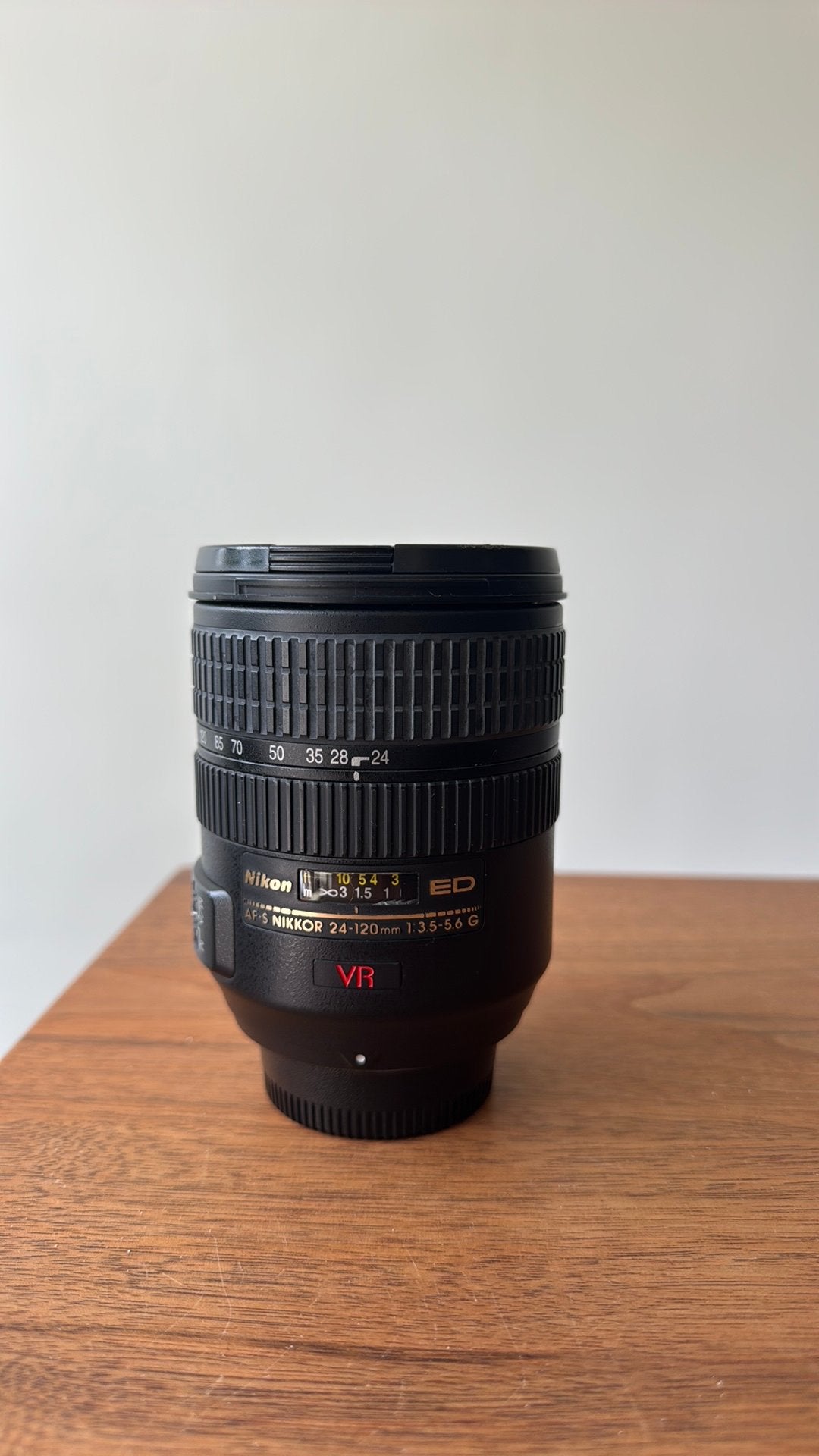 Nikon AF-S NIKKOR 24-120mm f/3.5-5.6, Audio, Tv en Foto, Fotografie | Lenzen en Objectieven, Ophalen of Verzenden, Zo goed als nieuw