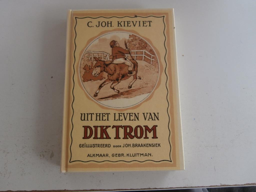 jeugdboeken:pietje bell en dik trom (hc), Ophalen of Verzenden, Gelezen, Fictie algemeen