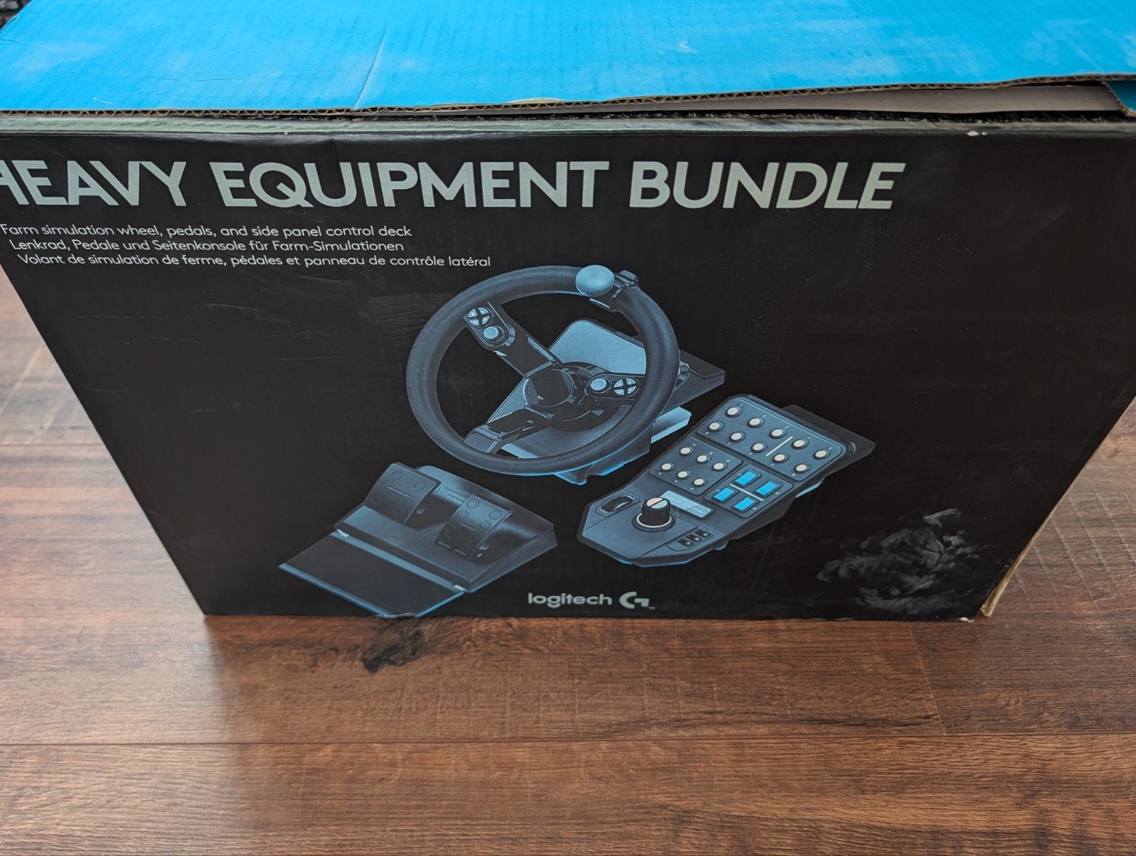 Logitech Heavy Equipment Bundle + Farming Simulator 17 PS4, Ophalen, 1 speler, Zo goed als nieuw, Vanaf 3 jaar