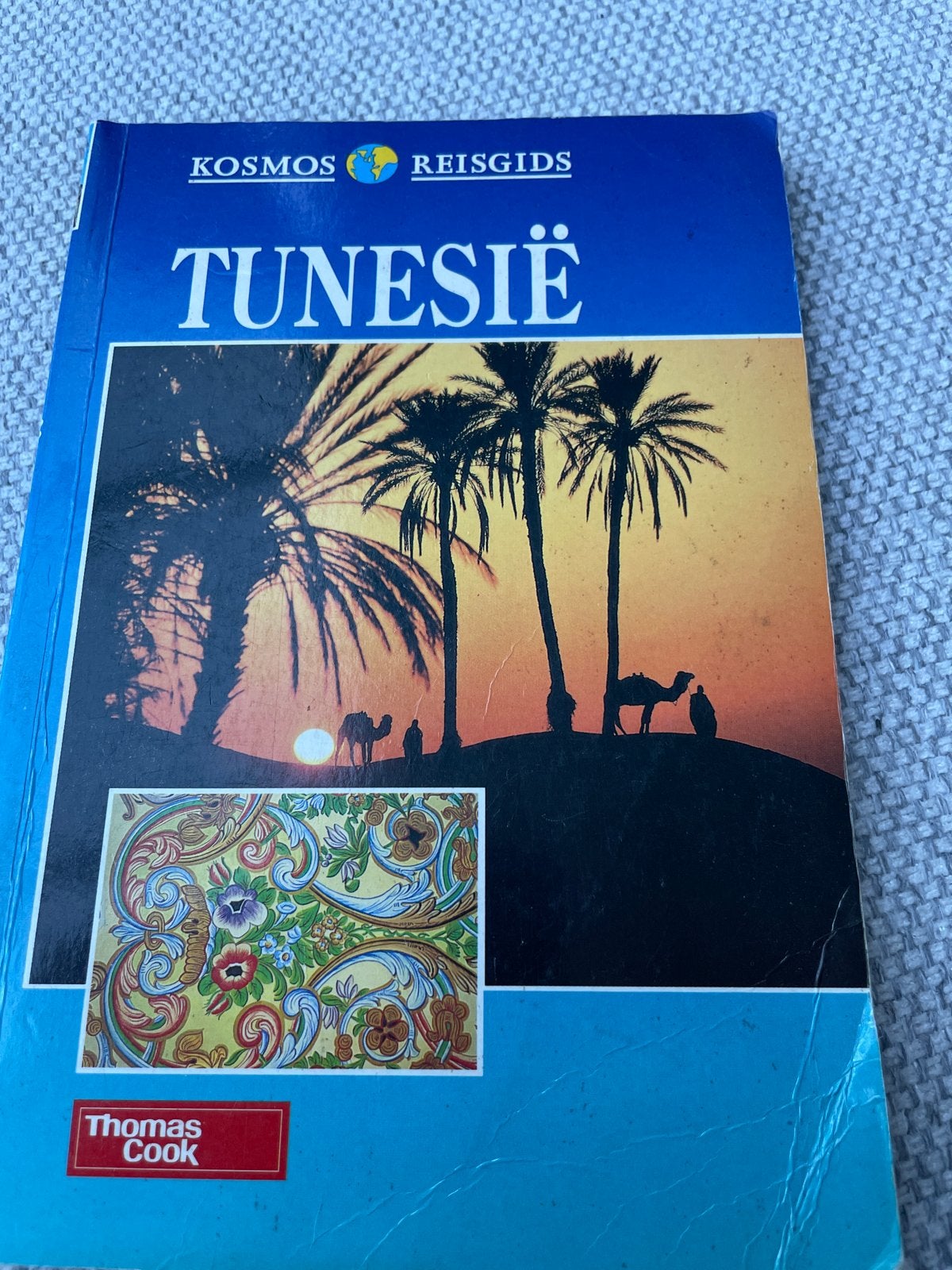 Kosmos Reisgids Tunesië - Thomas Cook, Afrika, Ophalen of Verzenden, Reisgids of -boek, Gelezen