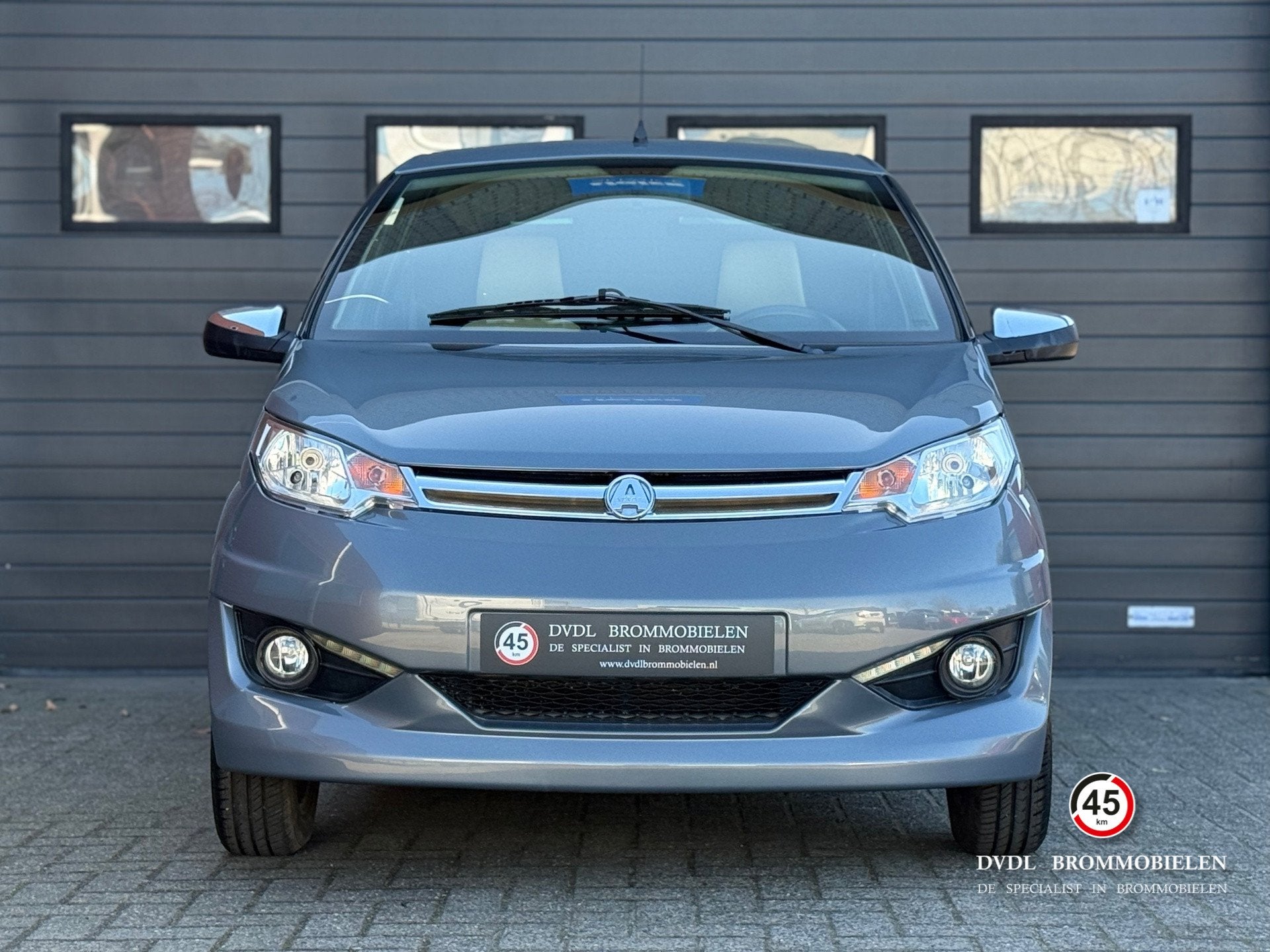 Aixam Coupé Premium Brommobiel 45km 2016 18dkm NIEUWSTAAT!, Overige merken, Gebruikt, DVDL Brommobielen, Staarten 32
5281PL  Boxtel, NL