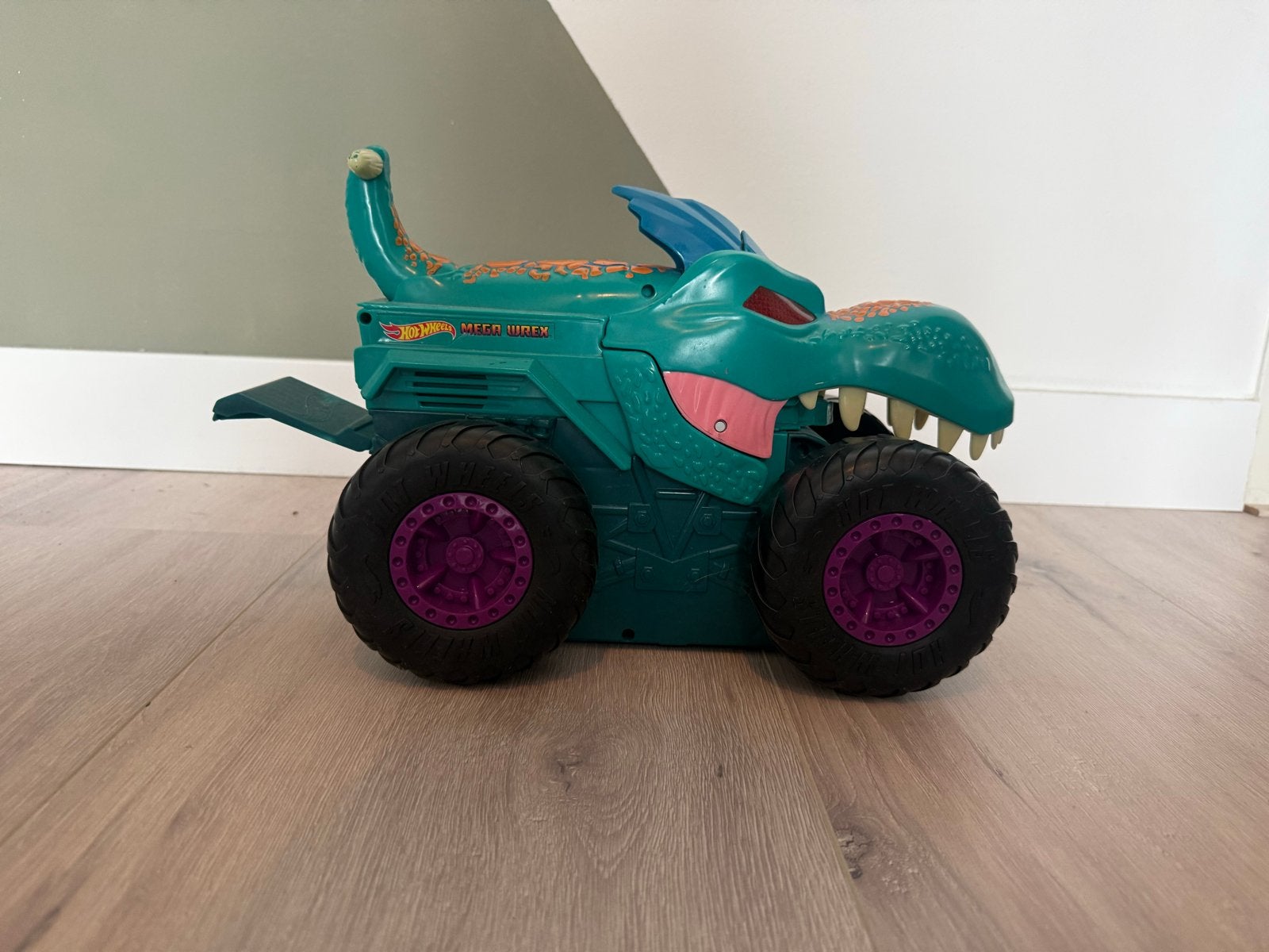 Hot Wheels Mega Wrex dinosaurus monstertruck, Ophalen, Gebruikt