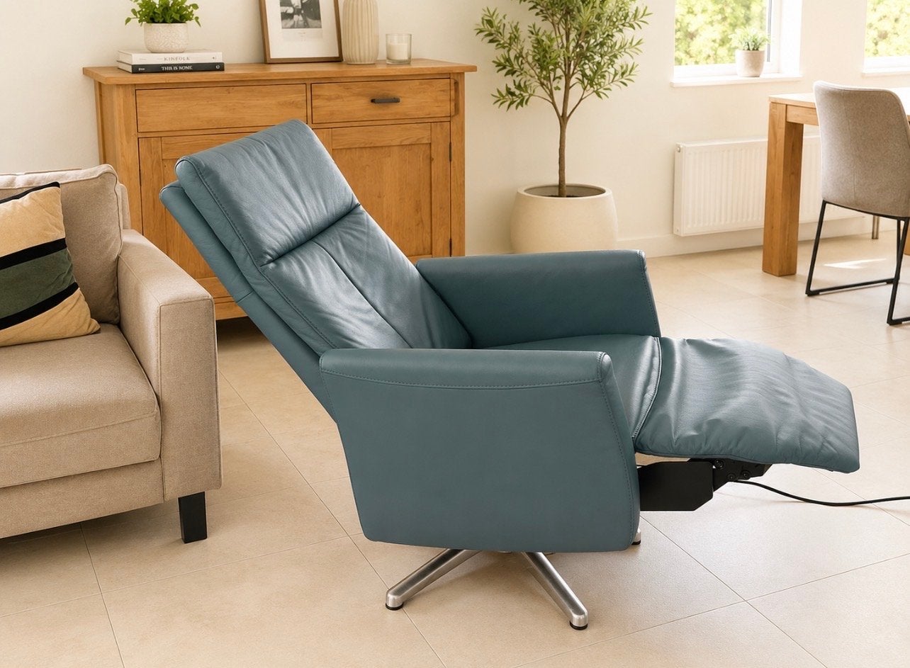 Luxe Leren sta op fauteuil / stoel mt M, Ophalen, Blauw, Leer, Zo goed als nieuw