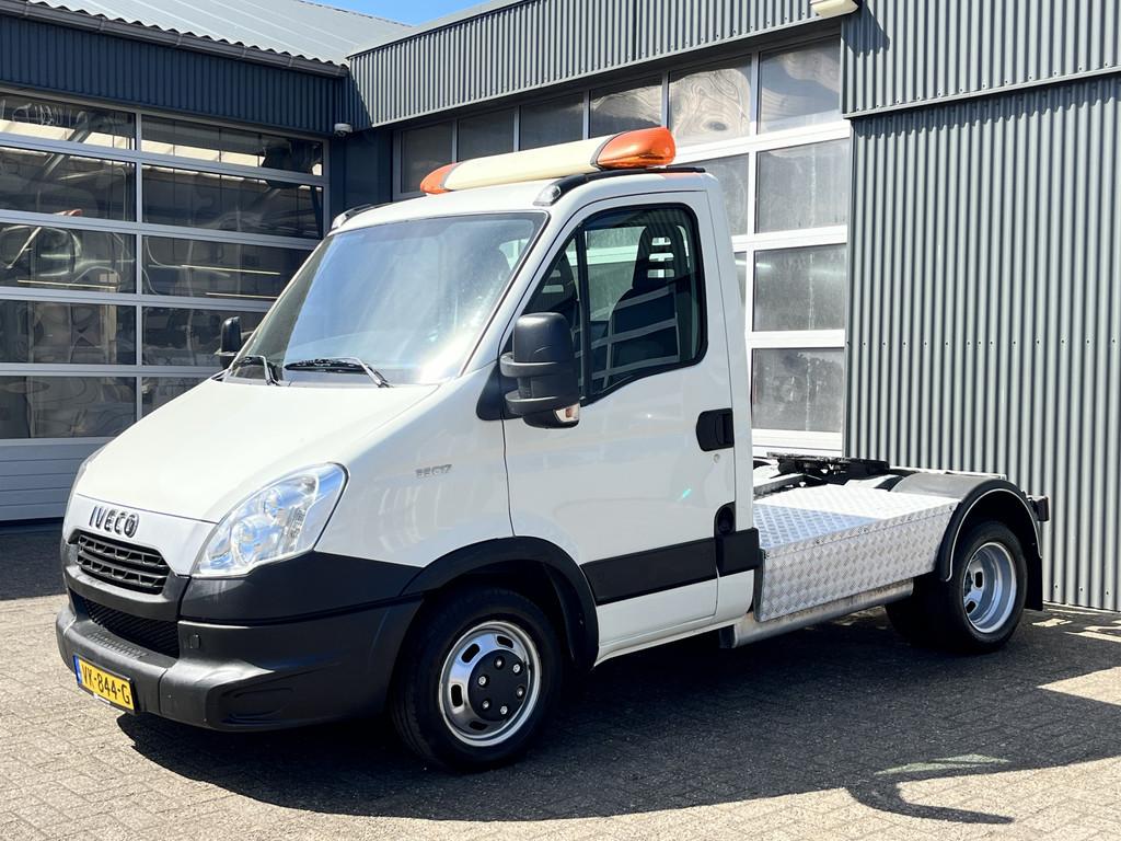 Iveco Daily 35C17 170pk 10.5 ton Be trekker Deze mag 8750 kg, Auto's, Bestelauto's, Euro 5, Gebruikt, Zwart, 4 cilinders