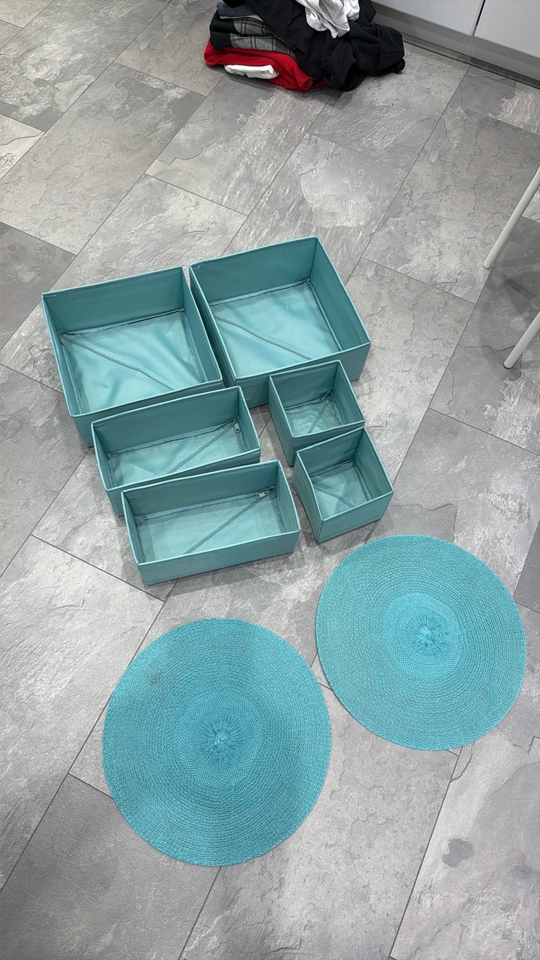 Opbergmanden turqouise met placemats, Ophalen of Verzenden, Zo goed als nieuw, Rond, Riet