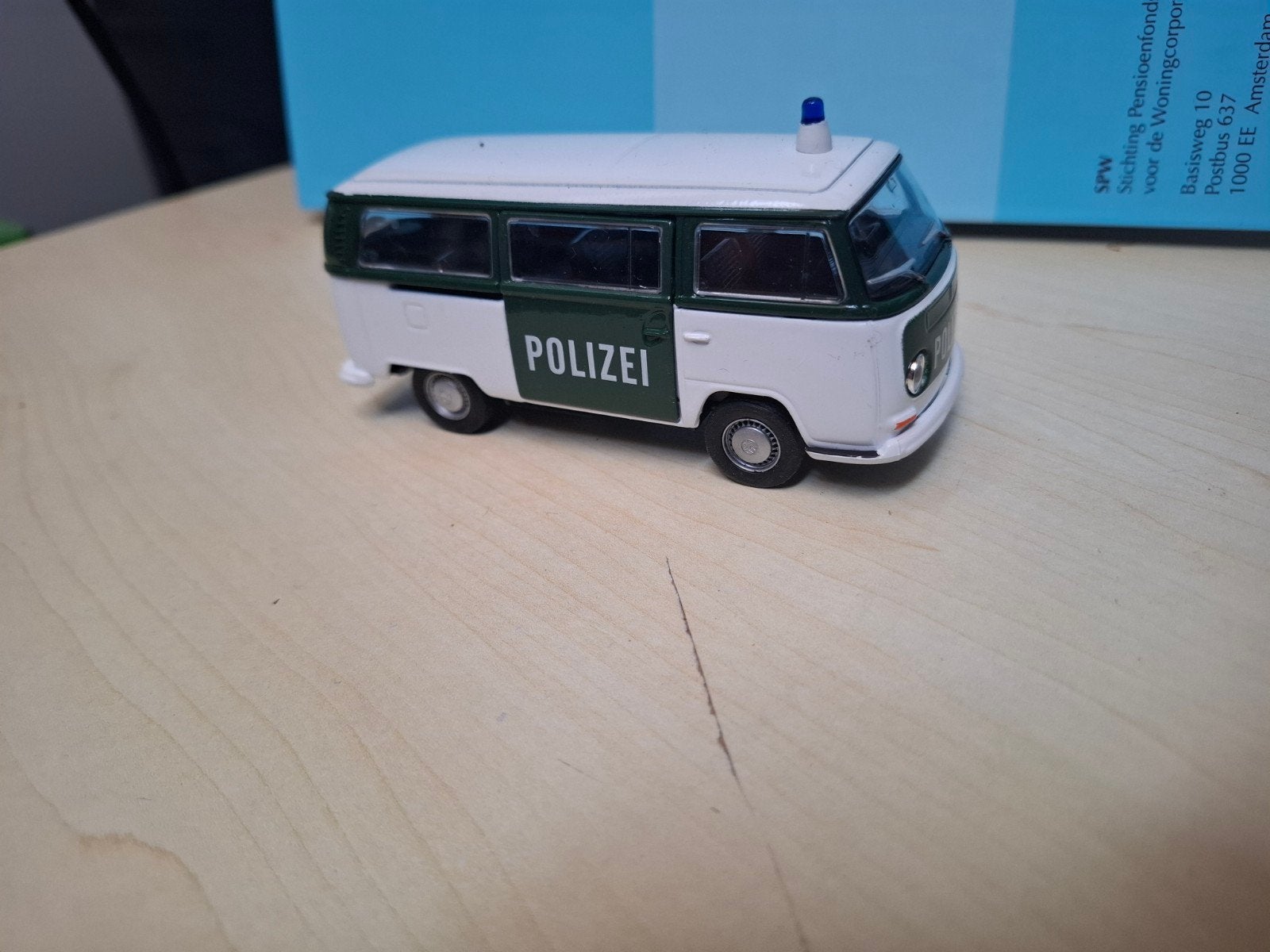 Welly Volkswagen T2 Bus 'Polizei' schaalmodel, Hobby en Vrije tijd, Ophalen of Verzenden, Nieuw, Overige typen, Overige merken