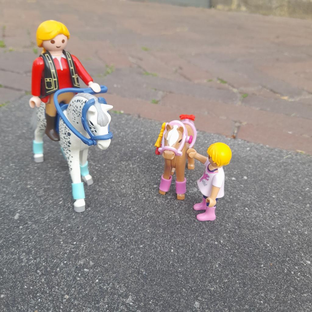 Playmobil paarden set met ruiter en verzorger, Ophalen of Verzenden, Gebruikt