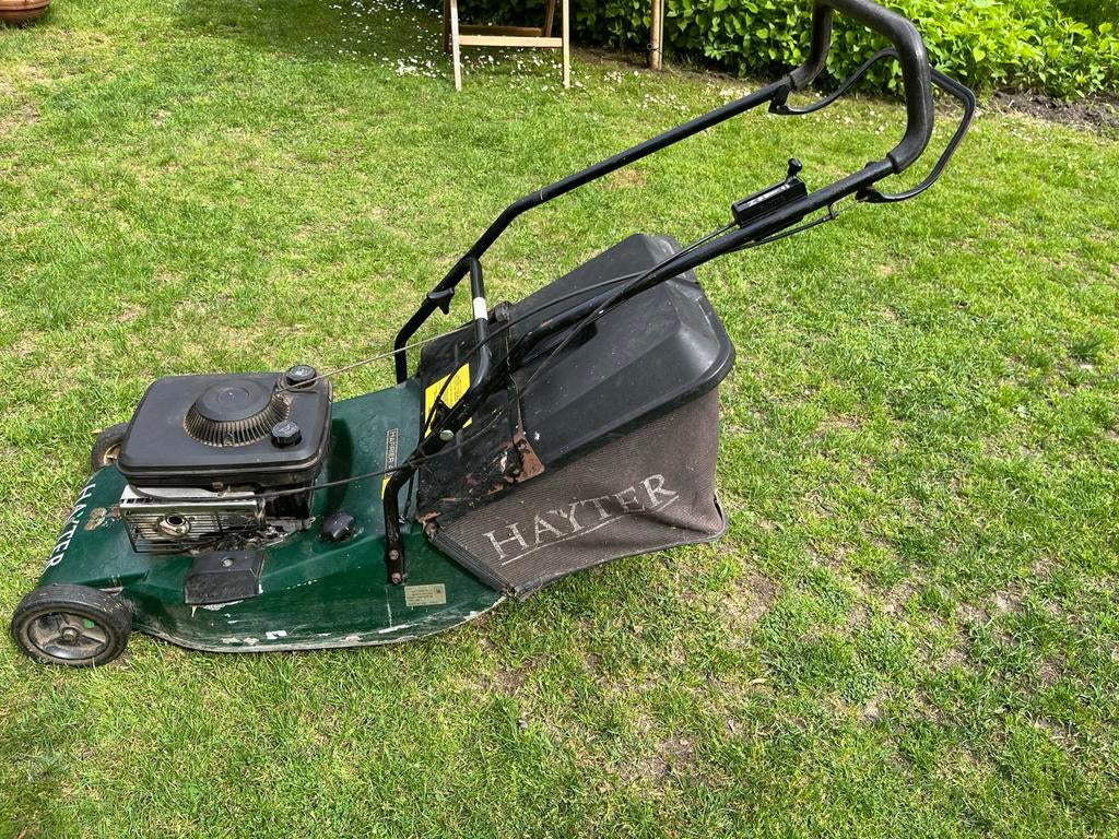 Hayter Benzine Grasmaaier met Opvangzak, Tuin en Terras, Grasmaaiers, Gebruikt, Benzine-grasmaaier, 40 t/m 49 cm, Cirkelmaaier