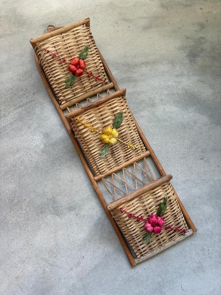 Vintage rotan wandrek met vakjes boho decoratie, Verzenden, Gebruikt