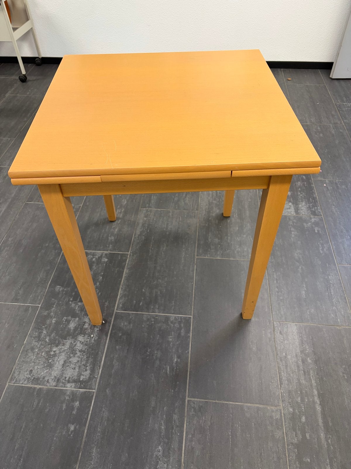 Uitschuifbare eettafel - Compact en functioneel, Ophalen, Gebruikt, 100 tot 150 cm, 50 tot 100 cm