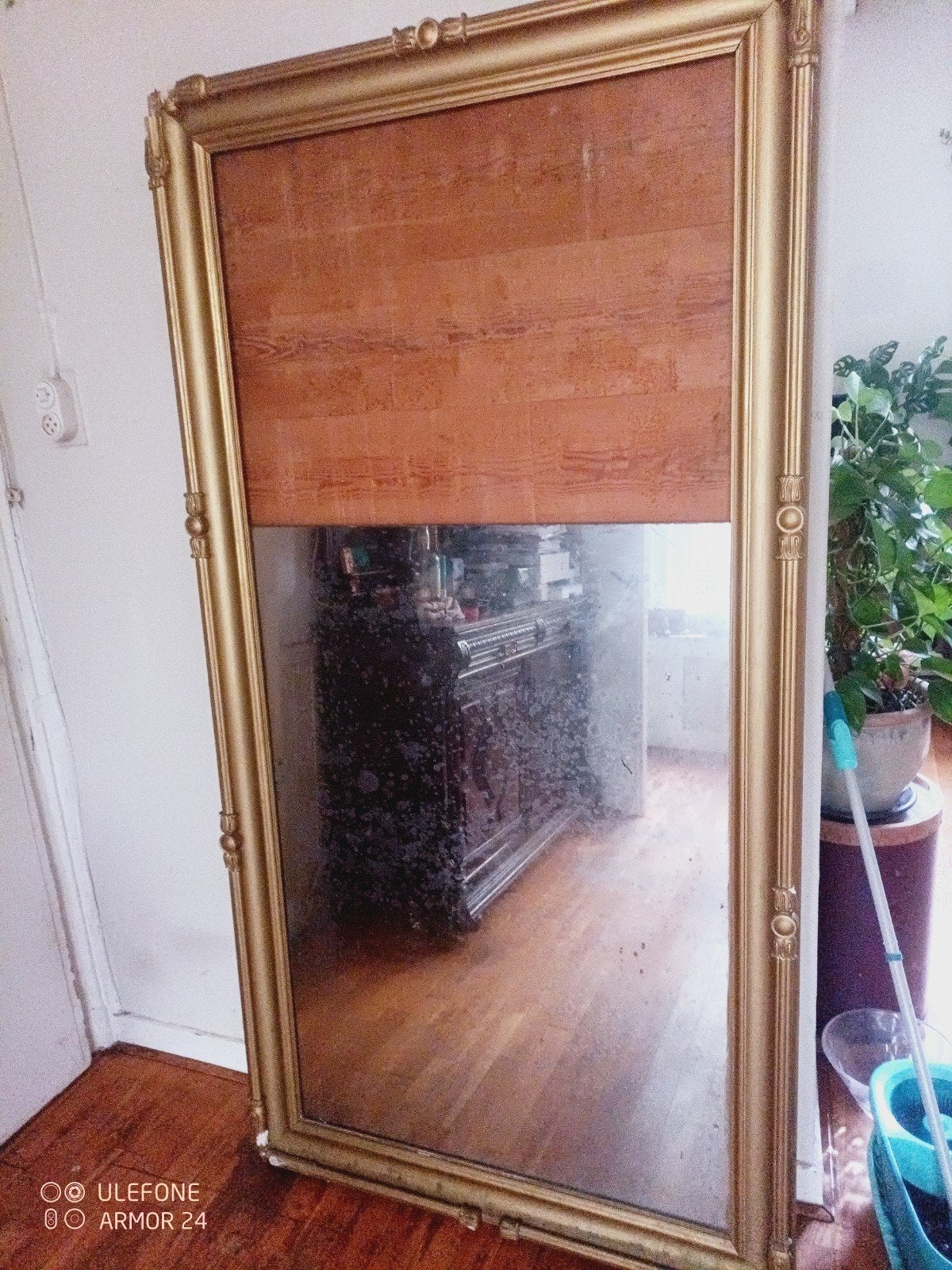 Antieke spiegel met vergulde lijst (gips op hout), Ophalen, Rechthoekig