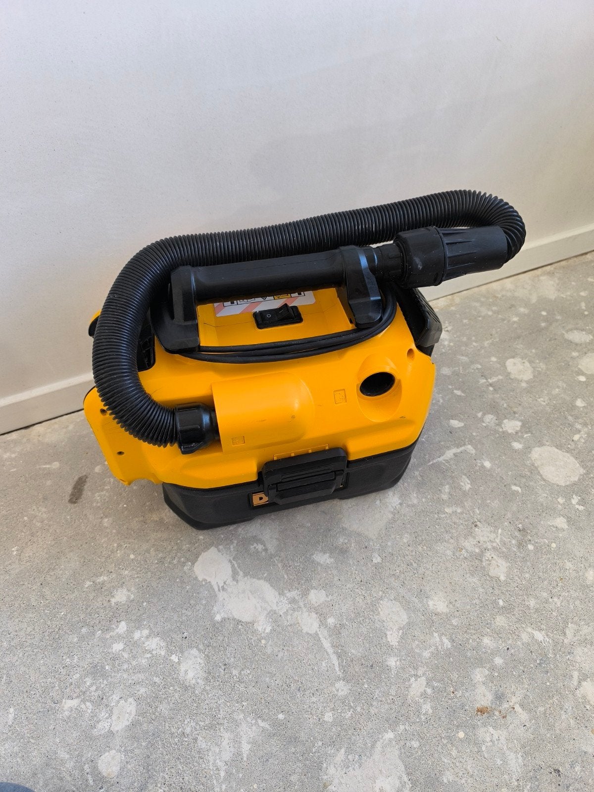 DeWalt DCV584L Stofzuiger - Accu/Netstroom - Goede Staat, Gebruikt, Draadloos, Ophalen of Verzenden, Industriële stofzuiger