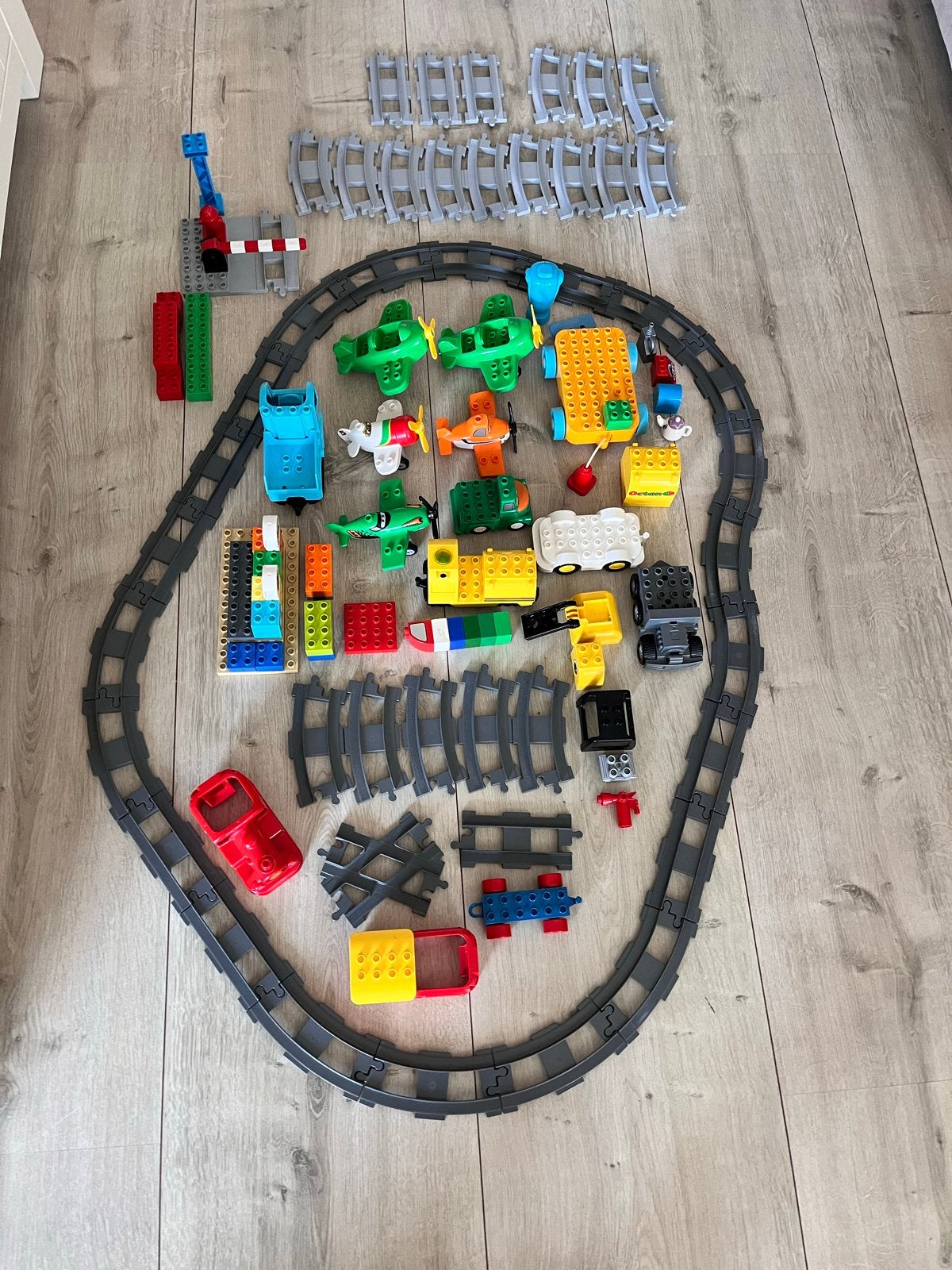 Grote Duplo set met treinspoor, vliegtuigen en voertuigen, Ophalen, Gebruikt, Accessoire, Duplo